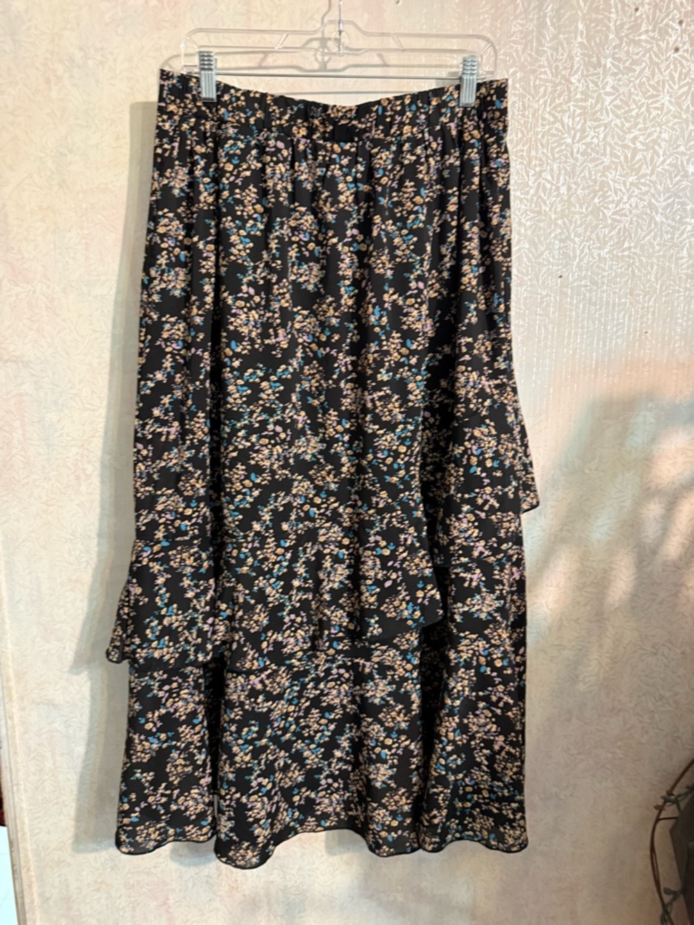 BTFBM Ditzy Floral, High Low Maxi Skirt, Flowy, Flirty, Summertime, Size Large - Picture 4 of 9